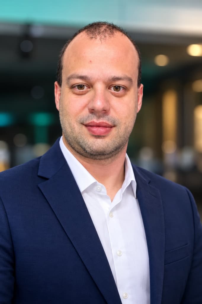 Vinícius Sugamele - Payments & Billing Specialist